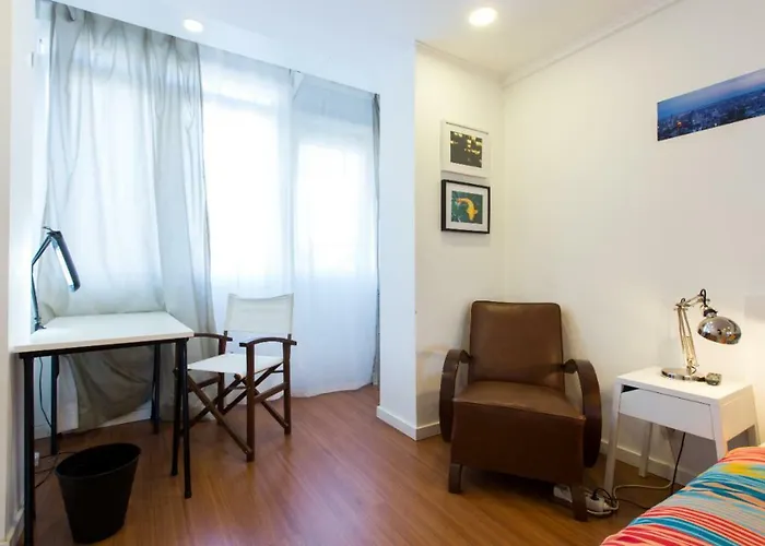 Cozy Place In 23 Privatunterkunft